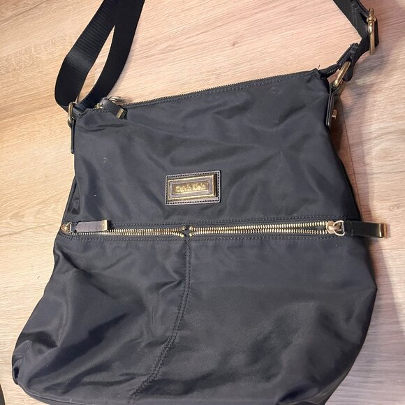 Calvin Klein BELFAST Messenger Bag Black - Picture 2 of 6